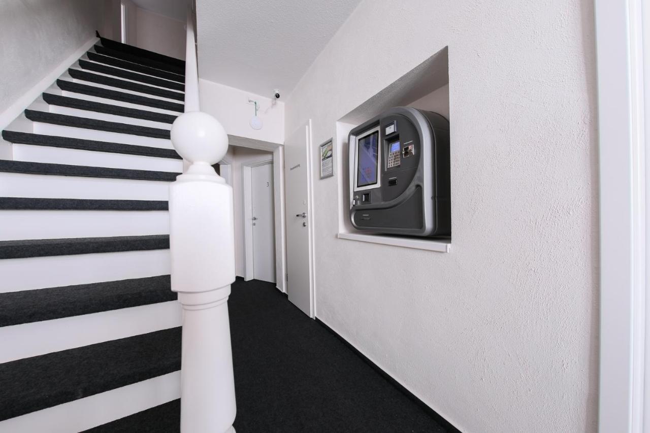 24/7 Selfcheckin Schmiedestrasse Leer Exterior foto